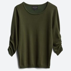 SOLD: Dark green sweater with ruched sleeves